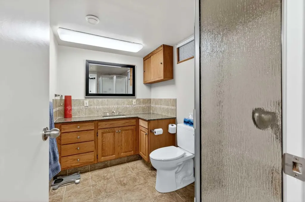 10640 Oakmoor Way SW Calgary AB T2W 2H8