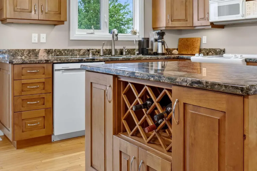 10640 Oakmoor Way SW Calgary AB T2W 2H8