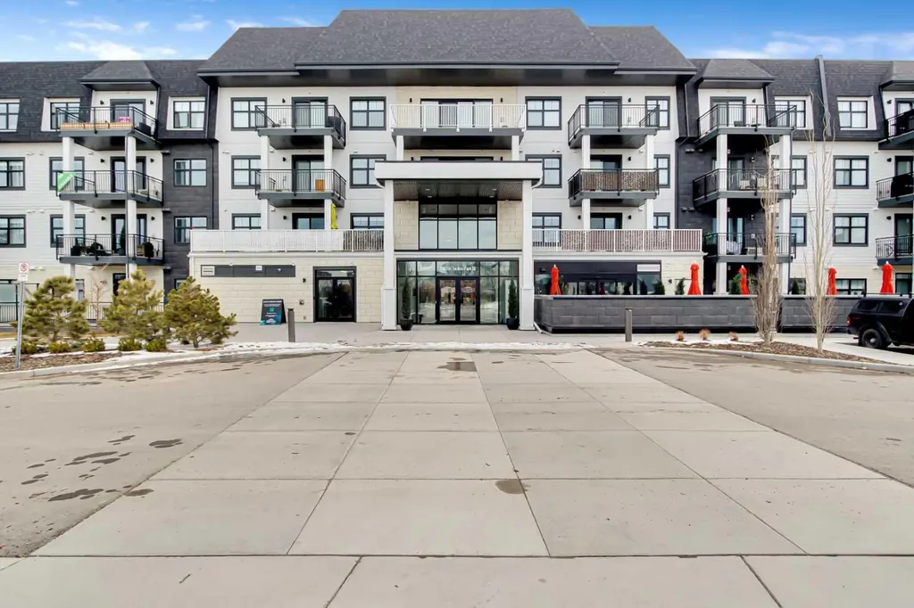 255 Les Jardins Park SE Calgary AB T2C5W9