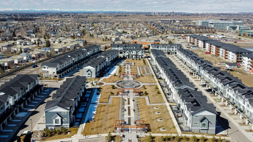 255 Les Jardins Park SE Calgary AB T2C5W9