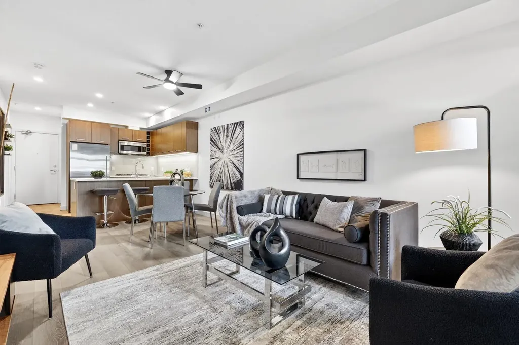323 20 Avenue SW Calgary AB T2S 2G5