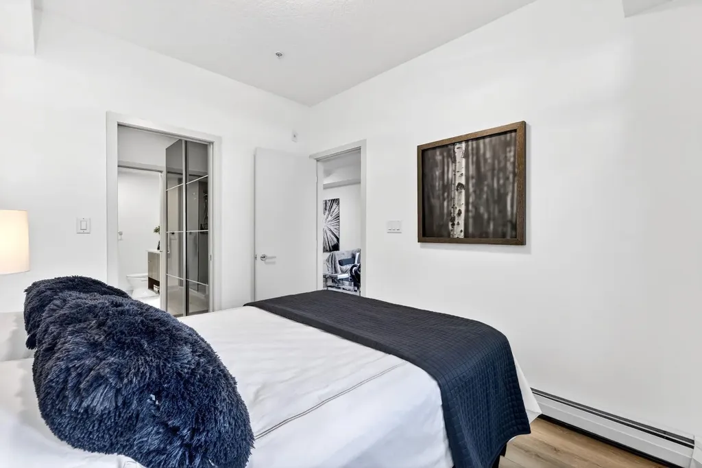 323 20 Avenue SW Calgary AB T2S 2G5