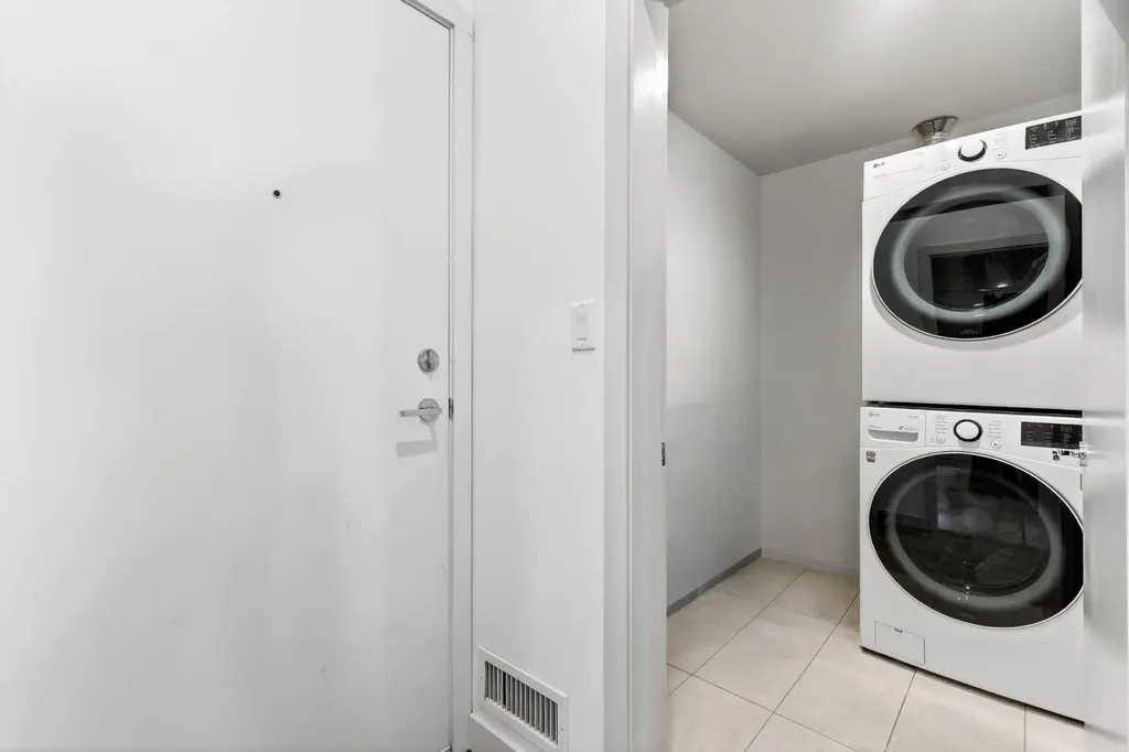 323 20 Avenue SW Calgary AB T2S 2G5