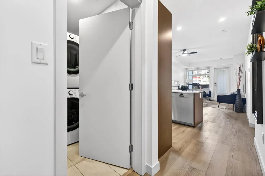 323 20 Avenue SW Calgary AB T2S 2G5