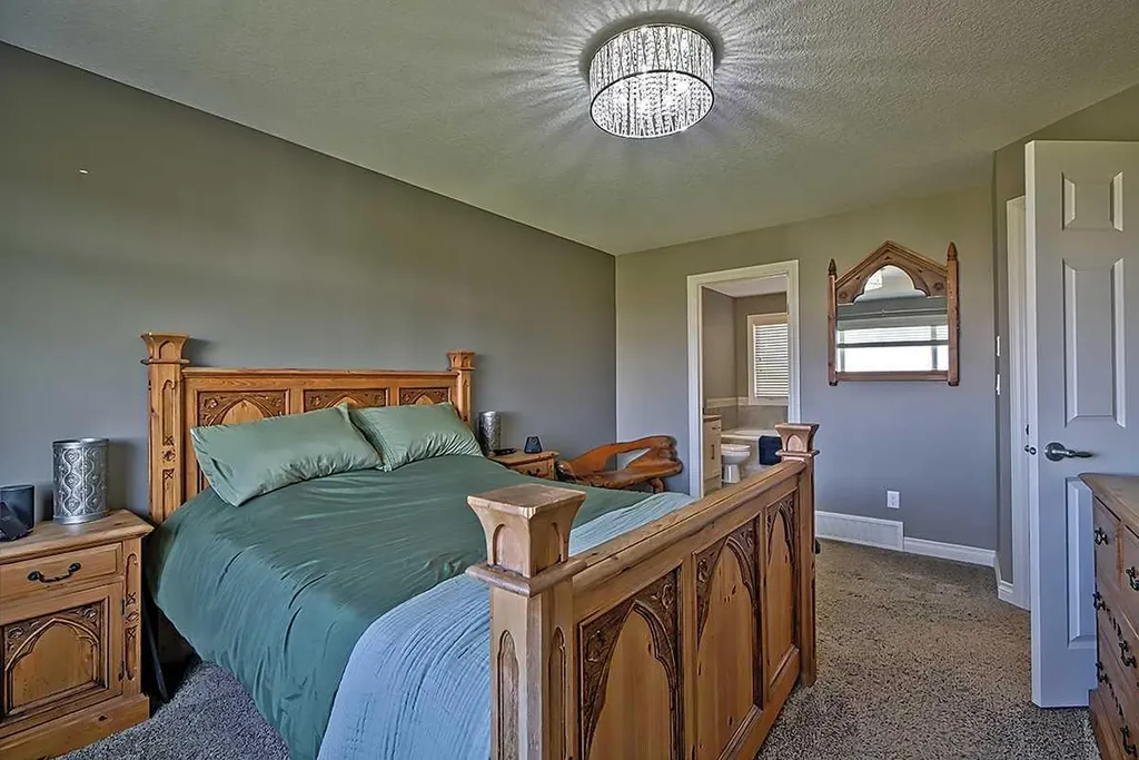 732 Hampton Hills Drive NE High River AB T1V 0E6