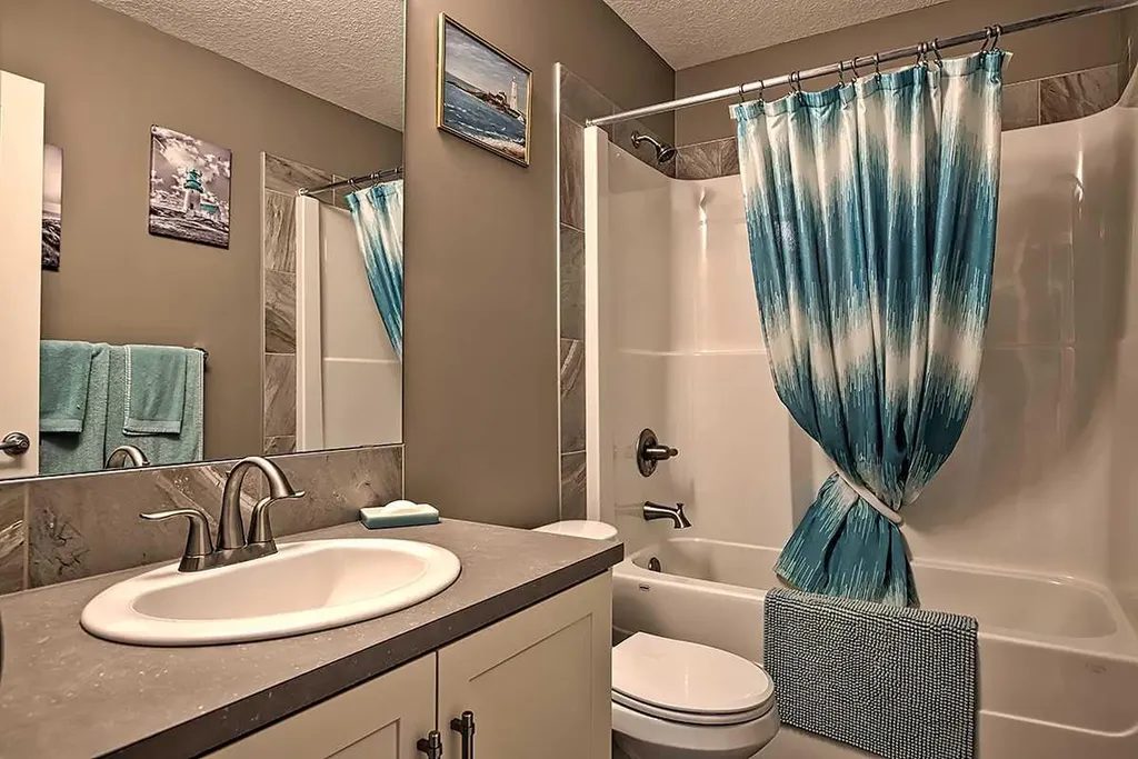 732 Hampton Hills Drive NE High River AB T1V 0E6
