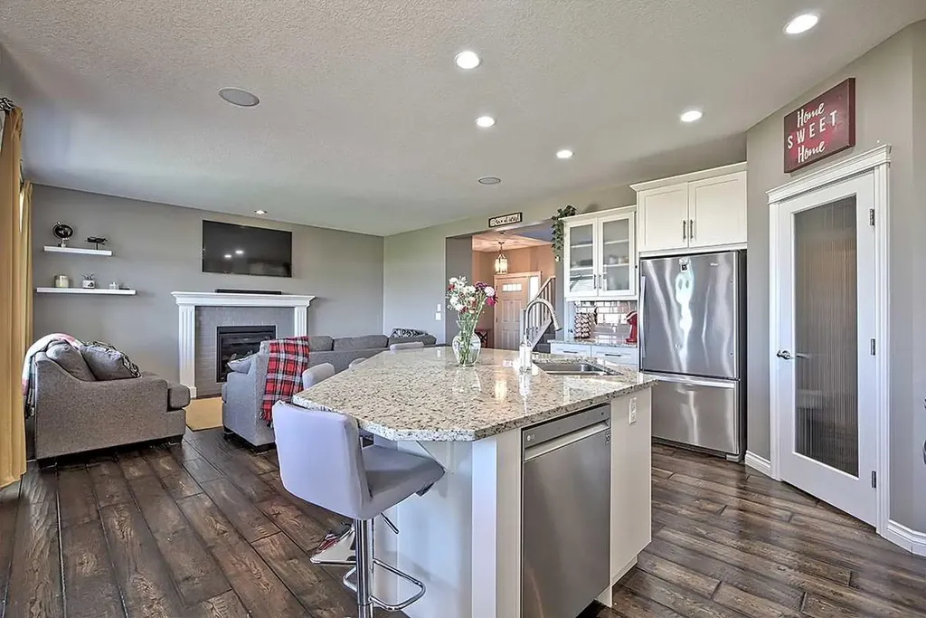 732 Hampton Hills Drive NE High River AB T1V 0E6