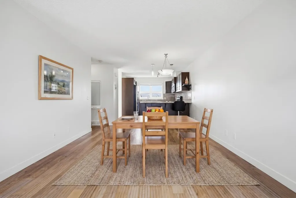 220 Covecreek Circle NE Calgary AB T3K 0W6
