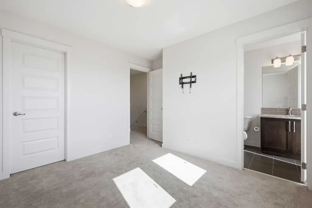 220 Covecreek Circle NE Calgary AB T3K 0W6