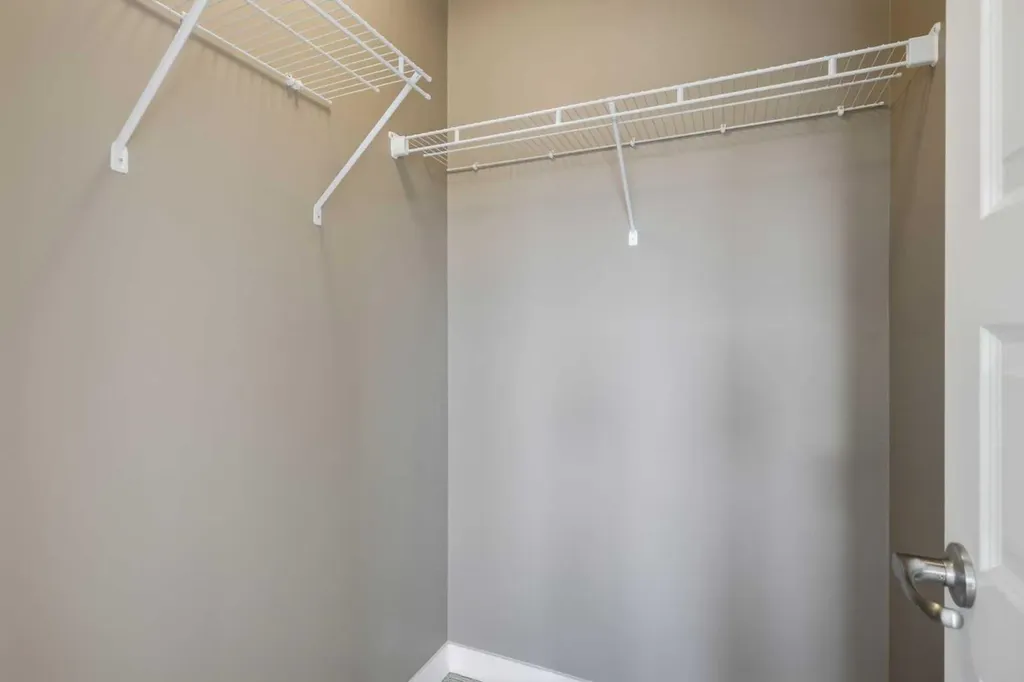 220 Covecreek Circle NE Calgary AB T3K 0W6