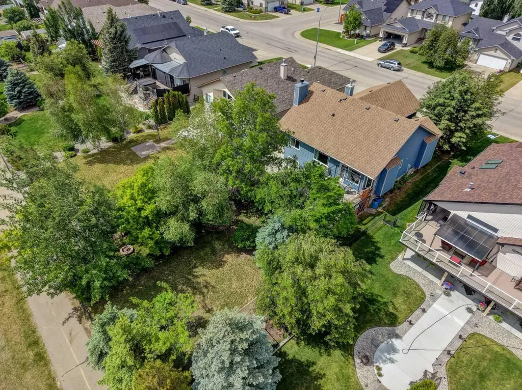 123 Hillview Road Strathmore AB T1P 1W2