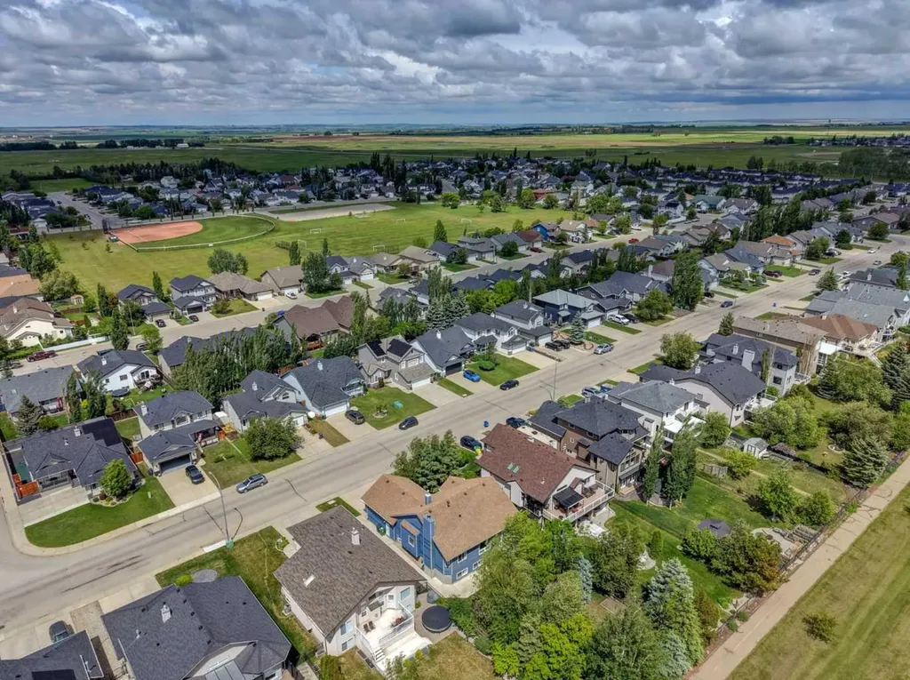 123 Hillview Road Strathmore AB T1P 1W2