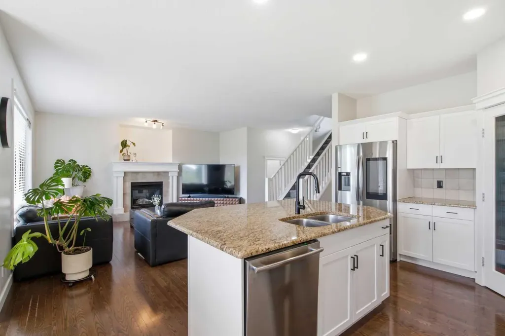 158 Silverado Bank Circle SW Calgary AB T2X 0L1