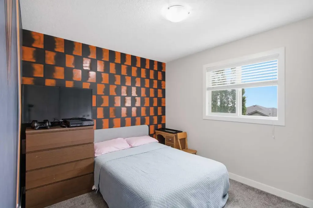 158 Silverado Bank Circle SW Calgary AB T2X 0L1
