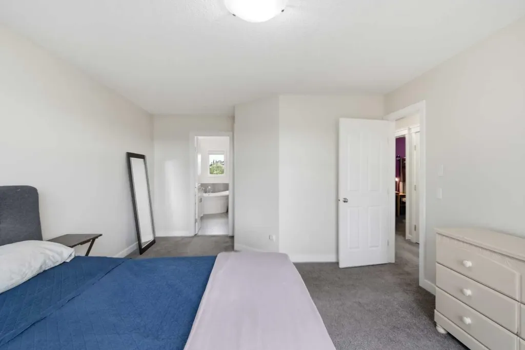 158 Silverado Bank Circle SW Calgary AB T2X 0L1