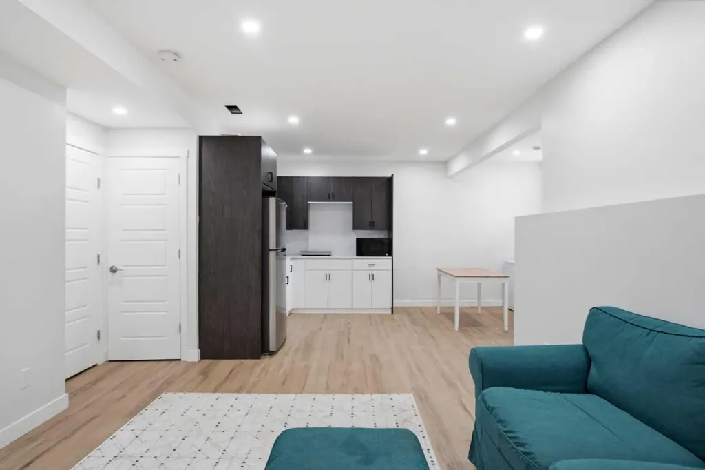 158 Silverado Bank Circle SW Calgary AB T2X 0L1
