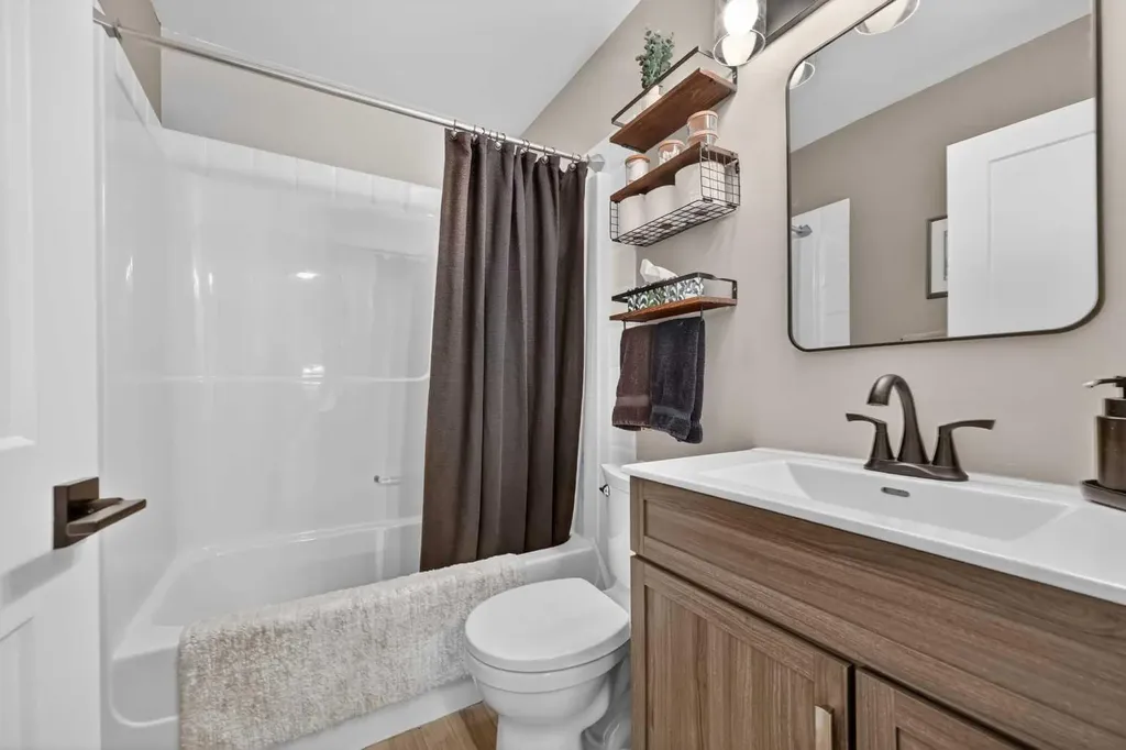 30 Douglasdale Point SE Calgary AB T2Z 3B5