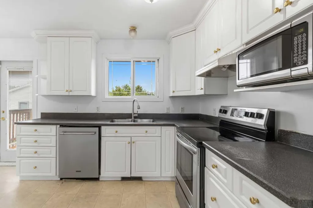 481 Signal Road Fort Mcmurray AB T9H3W4