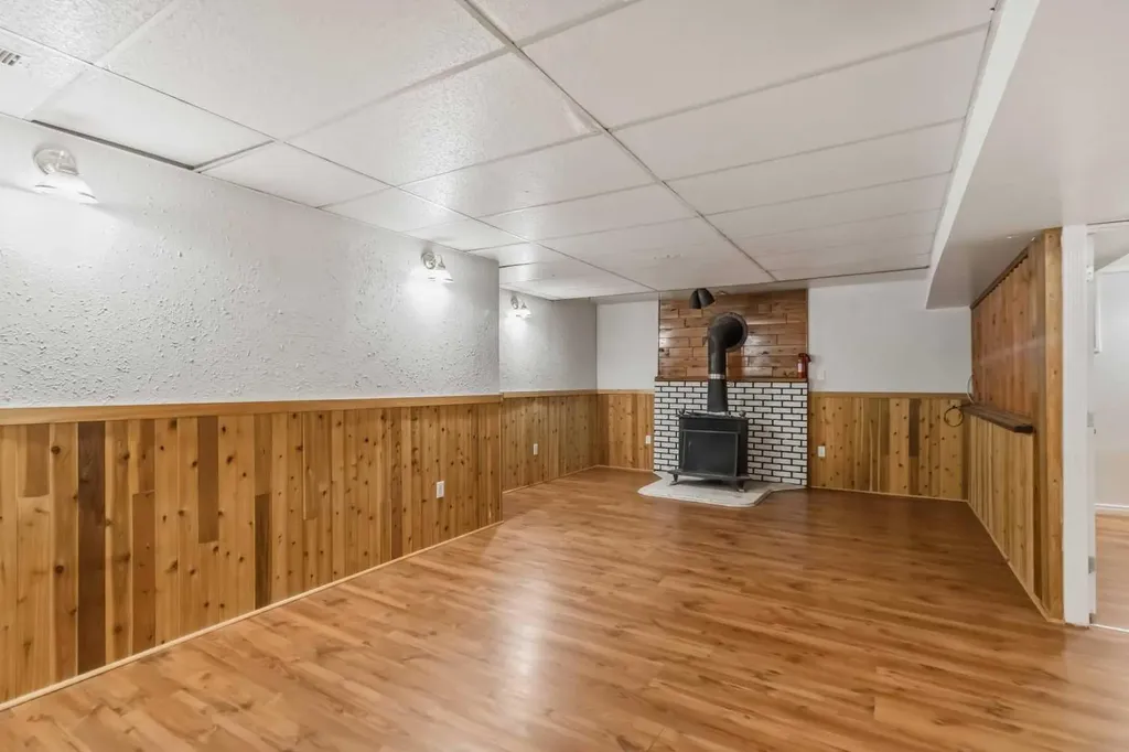 481 Signal Road Fort Mcmurray AB T9H3W4