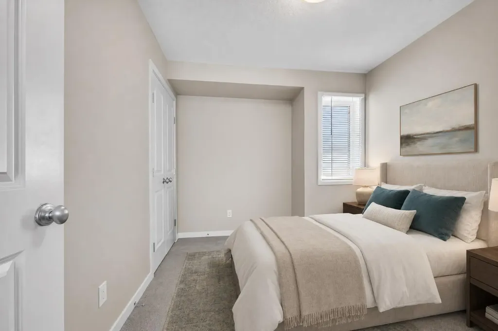 1607 2 Street NW Calgary AB T2M 2W2