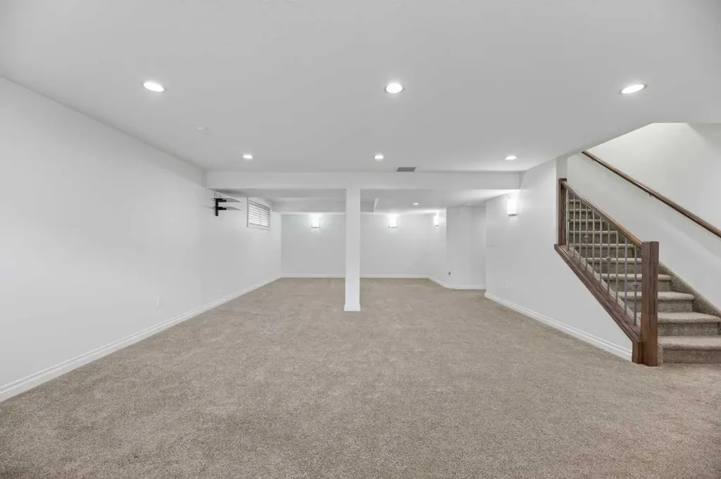 17 Viceroy Crescent Olds AB T4H0C4
