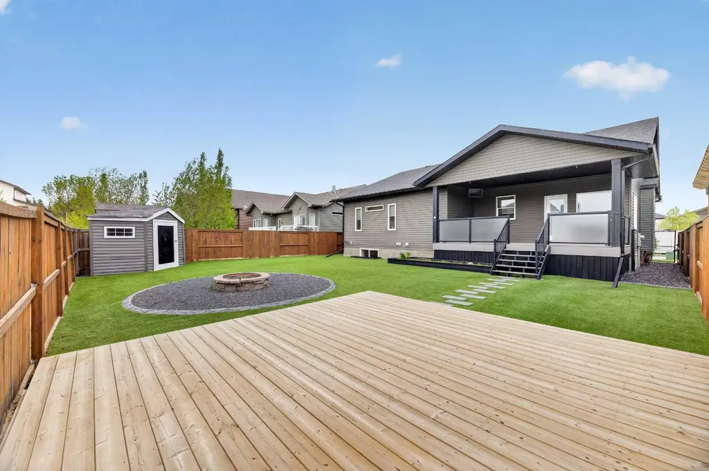 17 Viceroy Crescent Olds AB T4H0C4