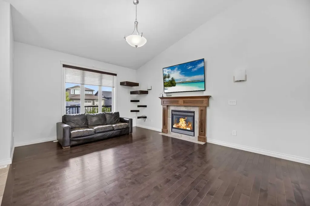17 Viceroy Crescent Olds AB T4H0C4
