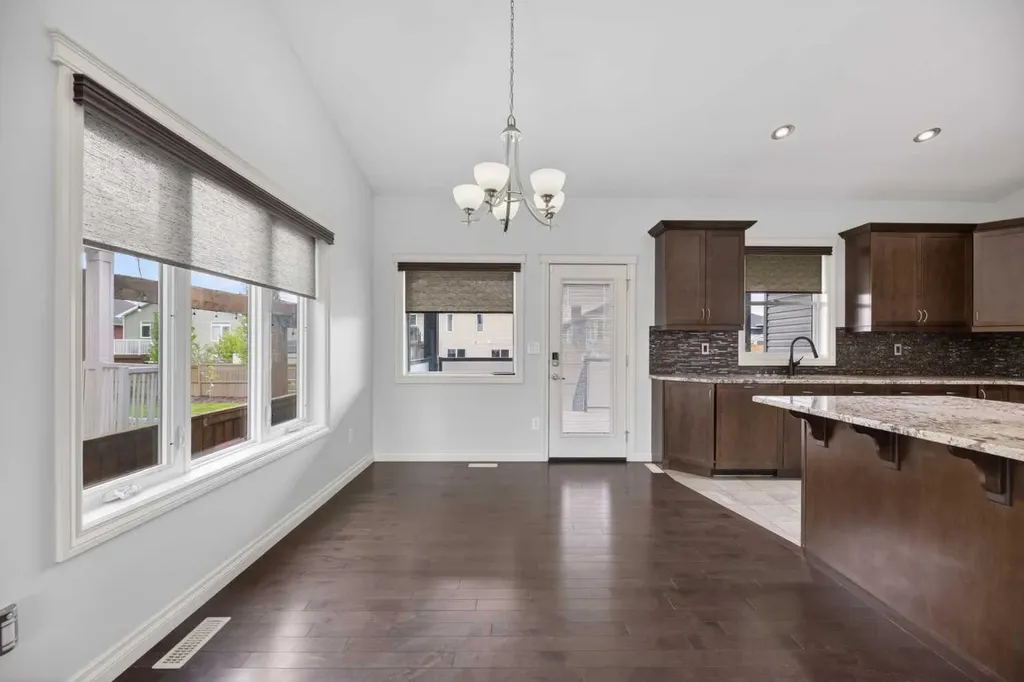 17 Viceroy Crescent Olds AB T4H0C4