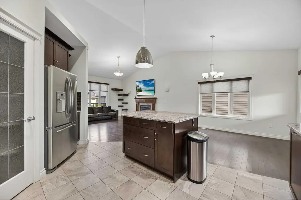 17 Viceroy Crescent Olds AB T4H0C4