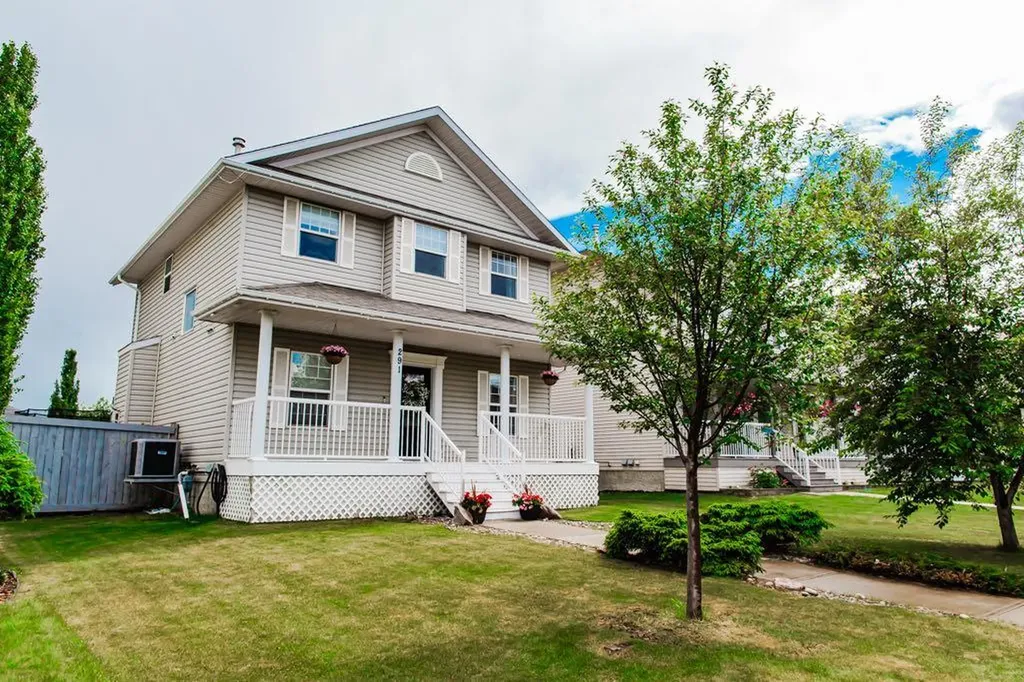 291 Pinnacle Drive Grande Prairie AB T8W 2P8