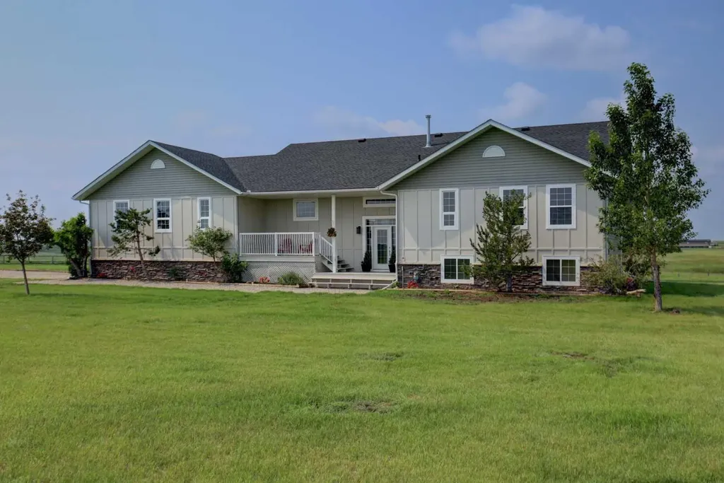 251078 Range Road 253 Rural Wheatland County AB T1P 0W1
