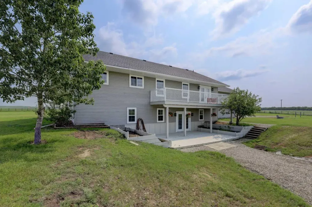 251078 Range Road 253 Rural Wheatland County AB T1P 0W1