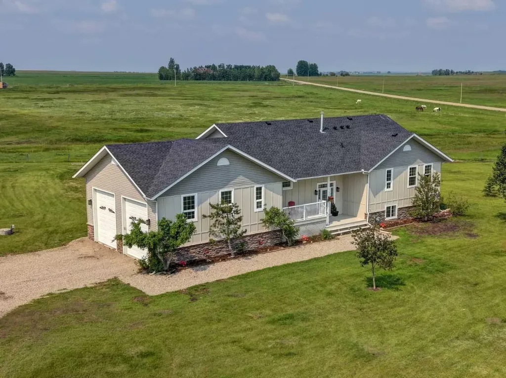 251078 Range Road 253 Rural Wheatland County AB T1P 0W1