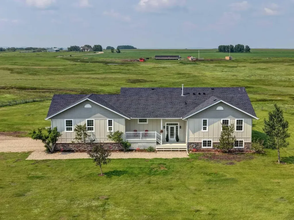 251078 Range Road 253 Rural Wheatland County AB T1P 0W1
