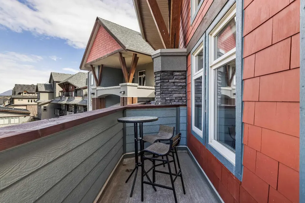 107 Montane Road Canmore AB T1W3J2