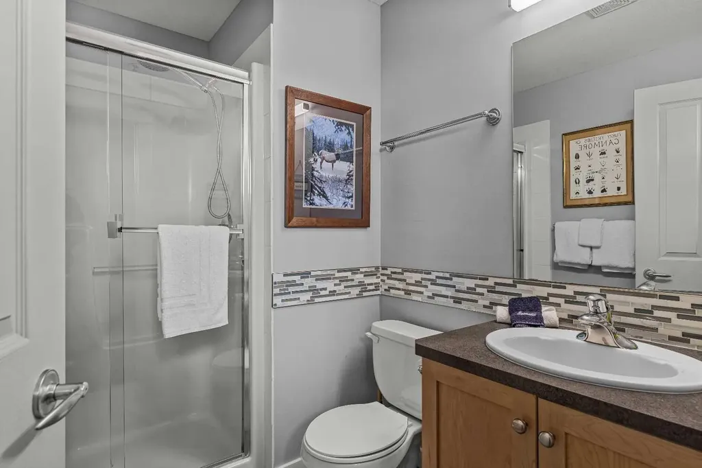 107 Montane Road Canmore AB T1W3J2