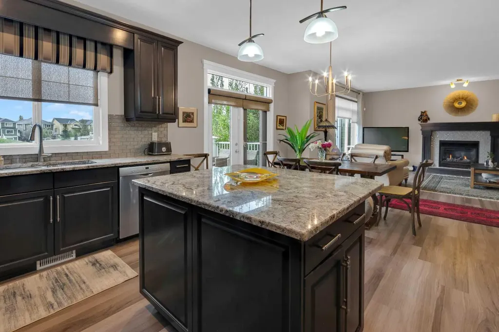 172 Ridge View Close Cochrane AB T4C0P5