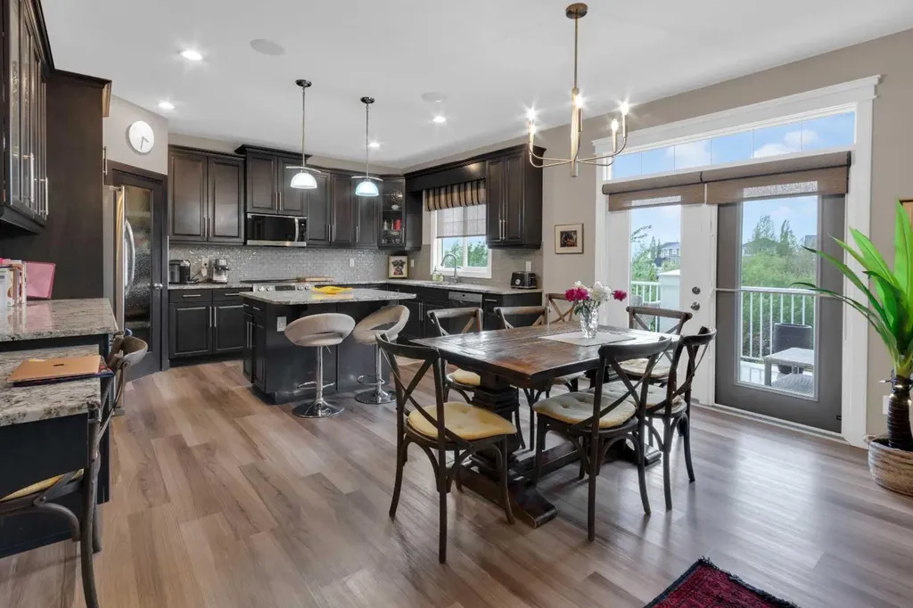 172 Ridge View Close Cochrane AB T4C0P5