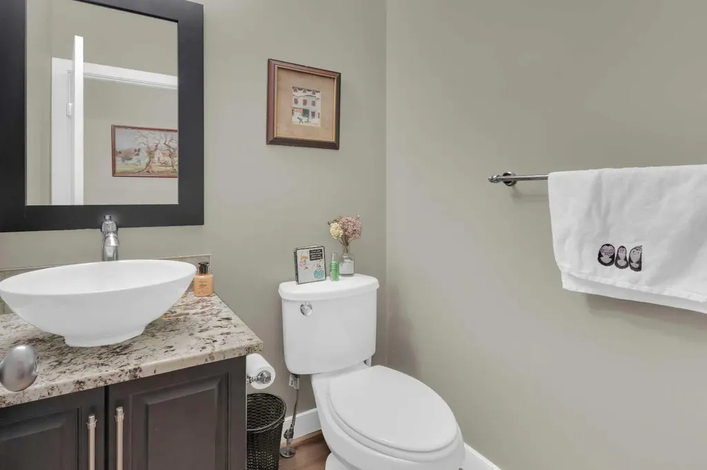 172 Ridge View Close Cochrane AB T4C0P5
