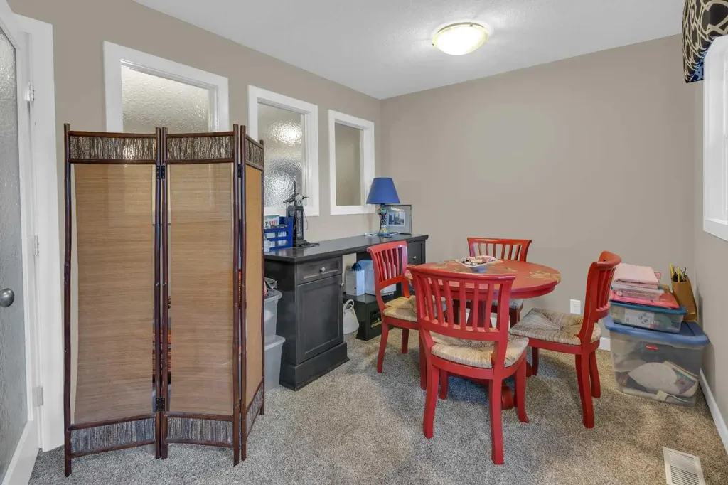 172 Ridge View Close Cochrane AB T4C0P5