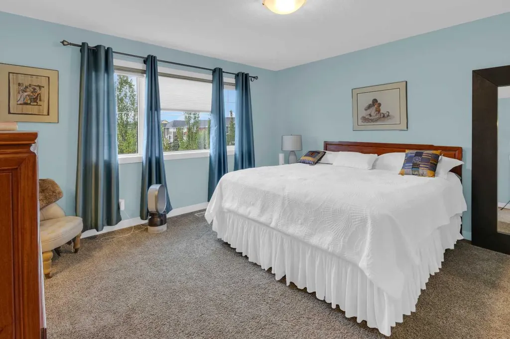 172 Ridge View Close Cochrane AB T4C0P5
