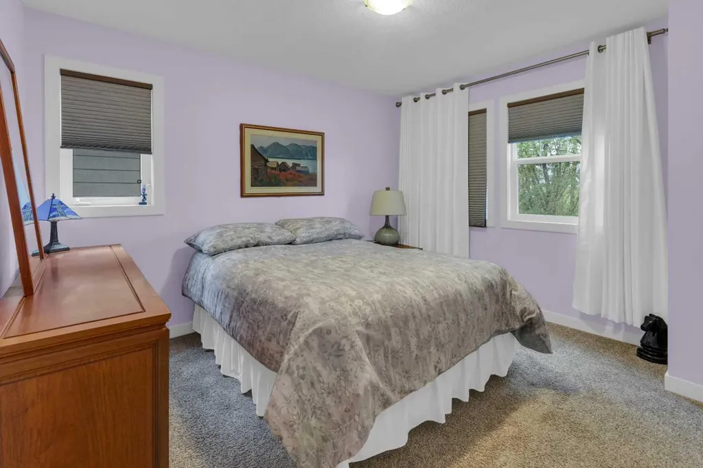 172 Ridge View Close Cochrane AB T4C0P5
