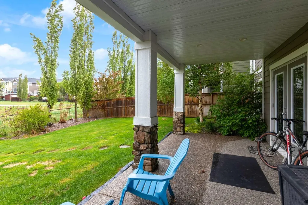 172 Ridge View Close Cochrane AB T4C0P5