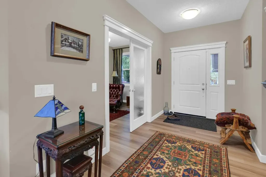 172 Ridge View Close Cochrane AB T4C0P5