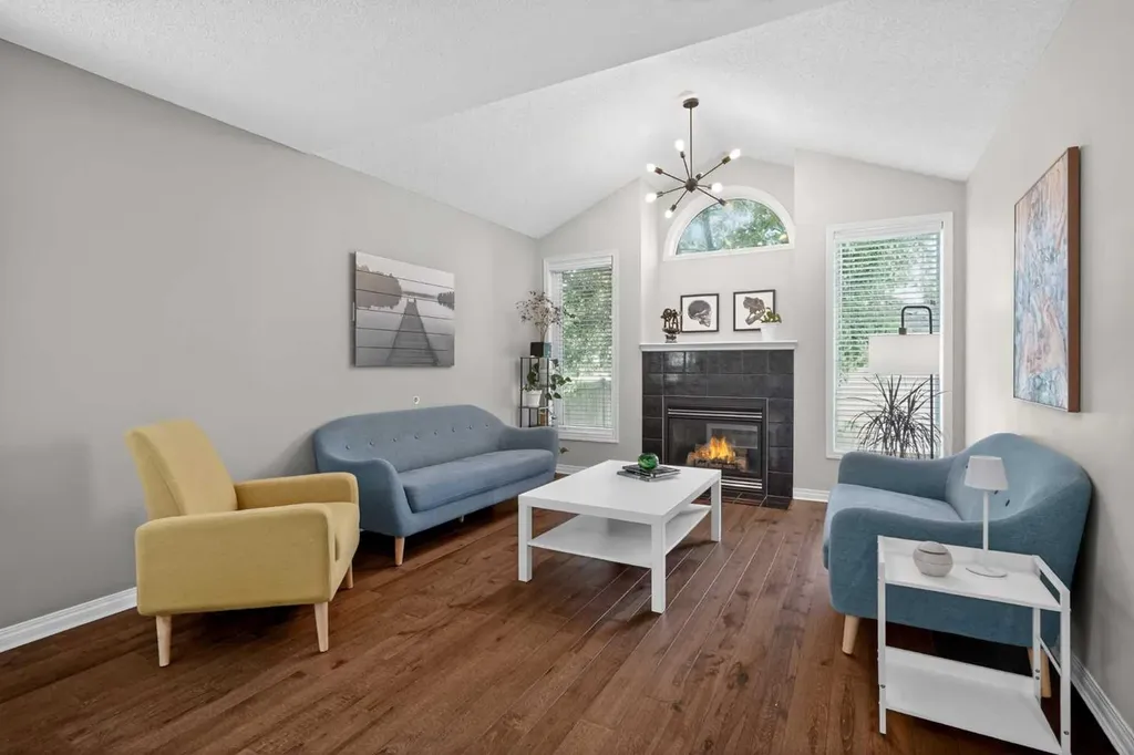 33 Prestwick Rise SE Calgary AB T2Z 4A6