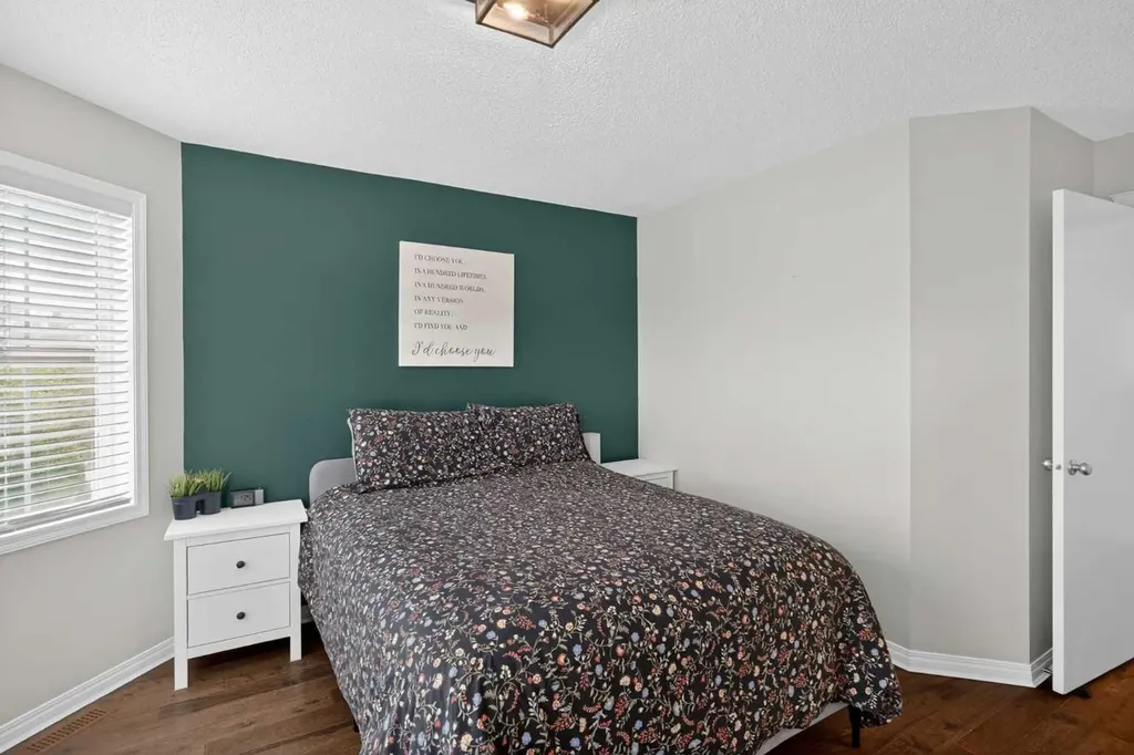 33 Prestwick Rise SE Calgary AB T2Z 4A6
