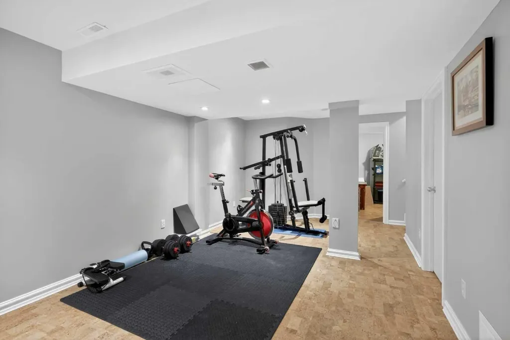 33 Prestwick Rise SE Calgary AB T2Z 4A6