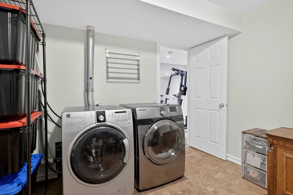 33 Prestwick Rise SE Calgary AB T2Z 4A6
