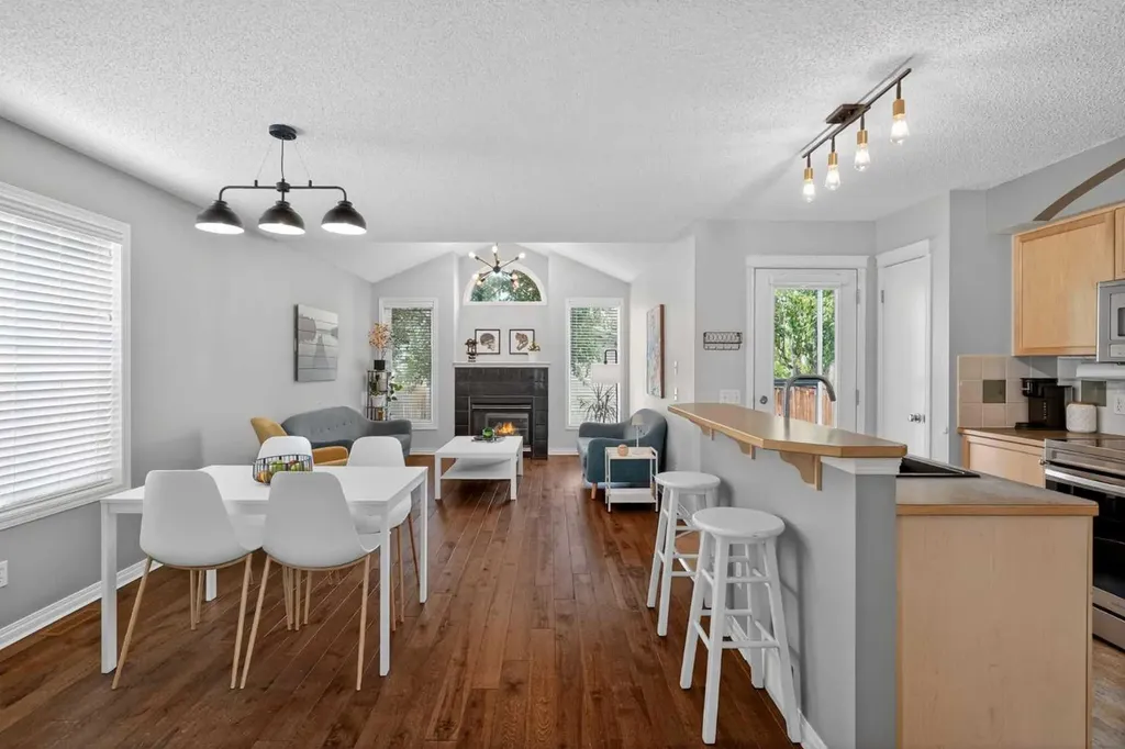 33 Prestwick Rise SE Calgary AB T2Z 4A6