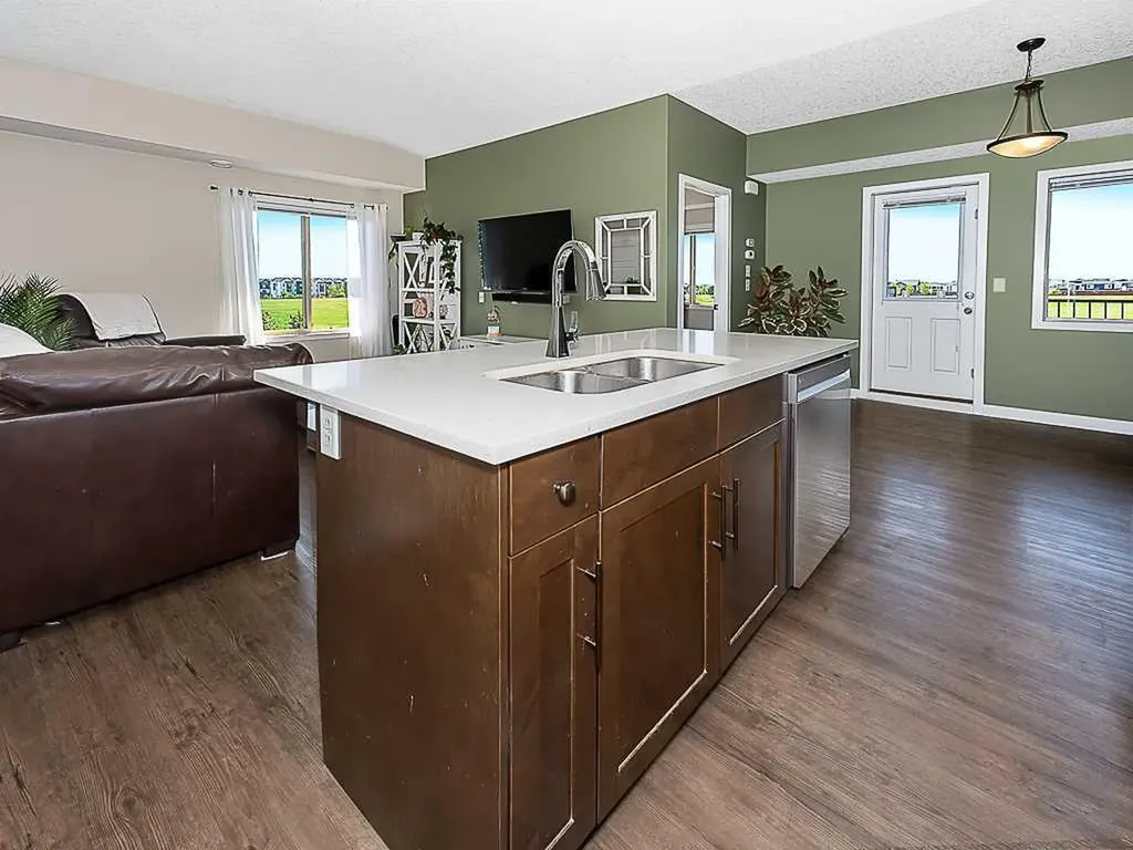2461 Baysprings Link SW Airdrie AB T4B 4C6